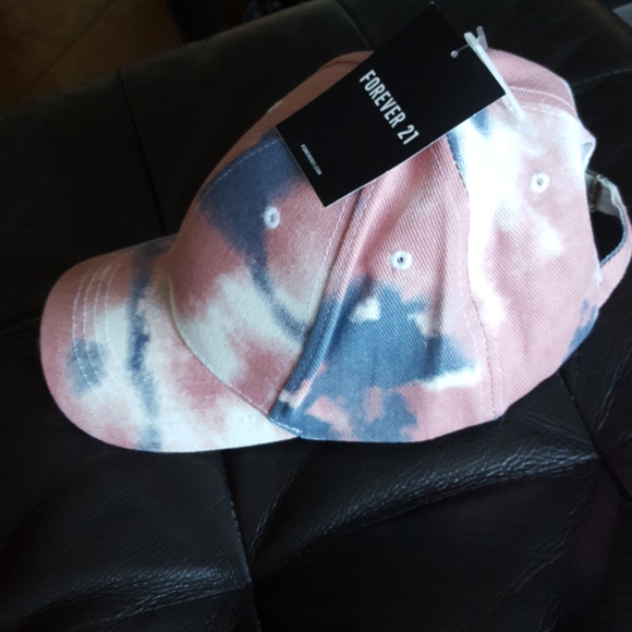 Baseball cap - Picture 3 of 3